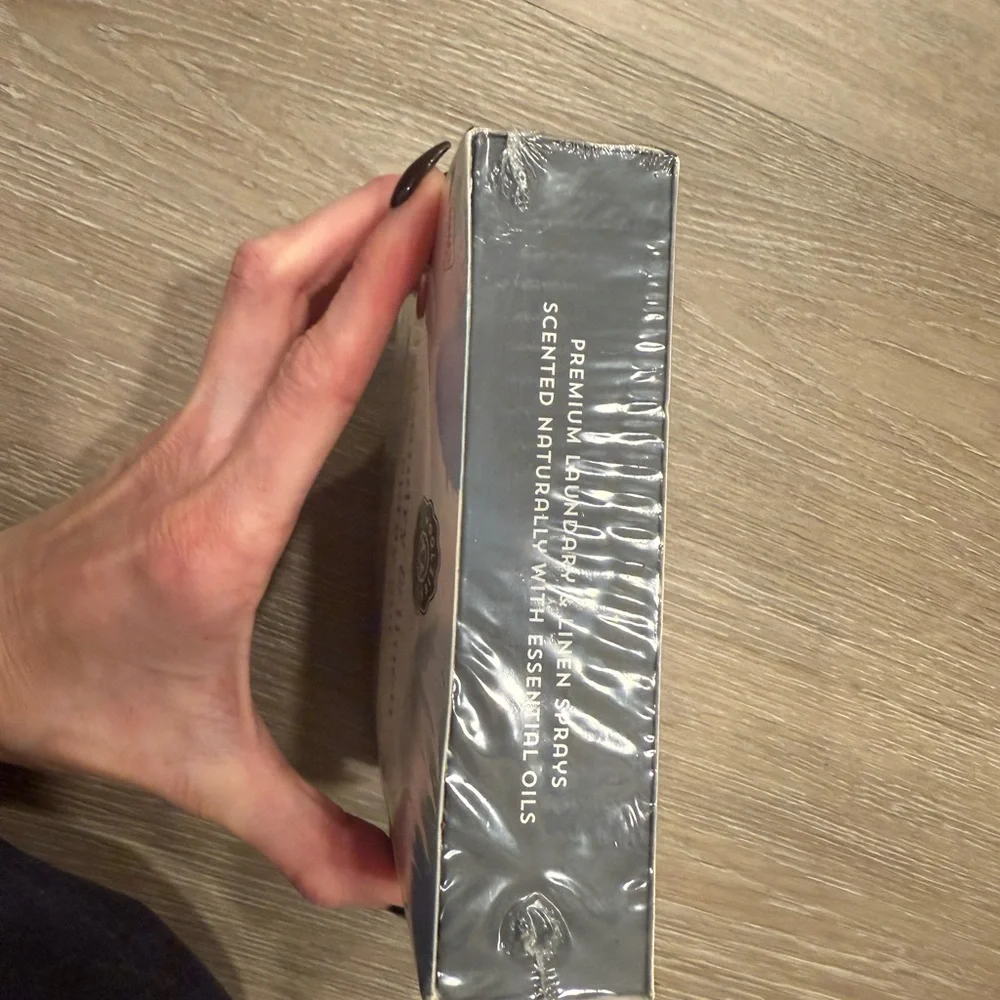 Woolzies Laundry & Linen Spray Trio - Picture 2 of 3